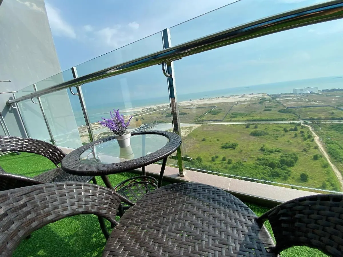 Seaview I Poolview Atlantis Residences Melaka 3Bedroom 5-11Paxs 0*, Malacca Malaysia